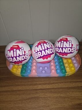 ZURU Mini Brands Surprise Ball - Pink